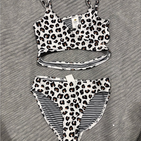 Leopard Print Bikini Set - Picture 1 of 9